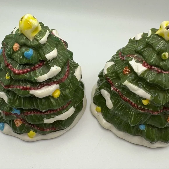 Festive Ceramic Christmas Tree Salt and Pepper Shakers - Picture 2 of 5